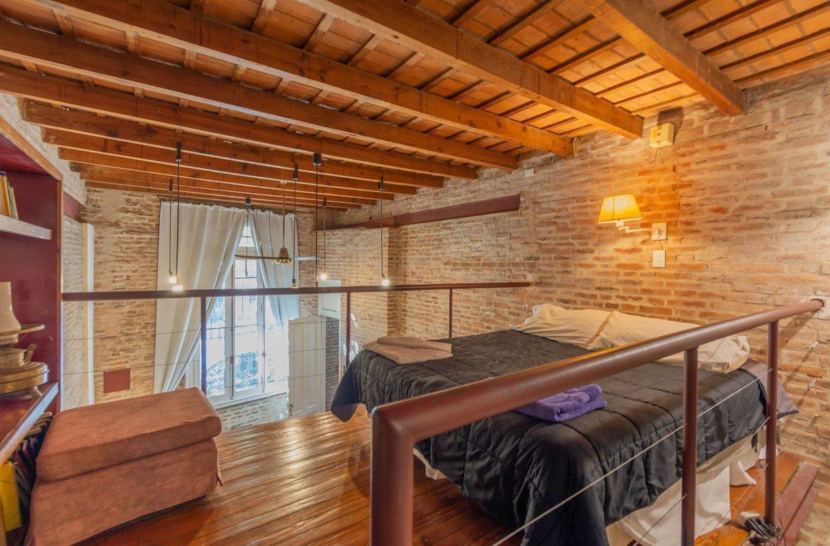 Foto de Casa única! Jardín, terraza, cochera. Lote propio, imagen 5
