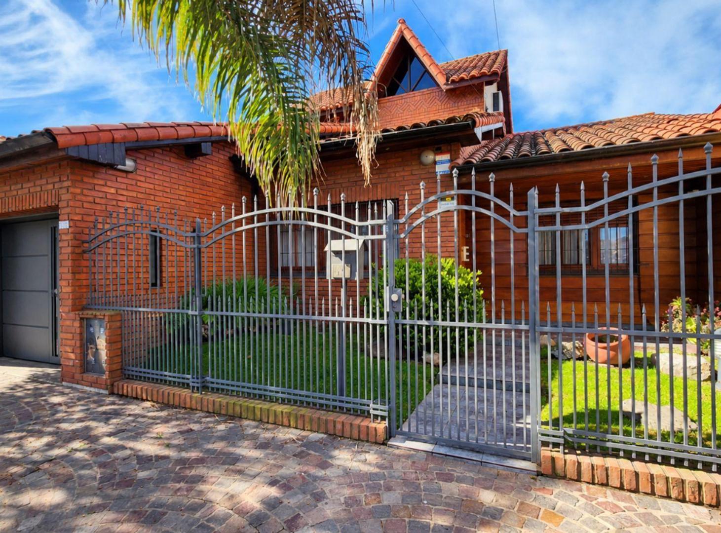 Foto de HERMOSA CASA EN VENTA - 5 AMBIENTES EN QUILMES, imagen 5