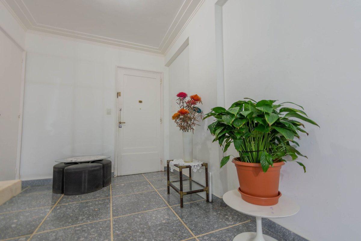 Foto de Departamento 5 ambientes en venta - San Telmo, imagen 2