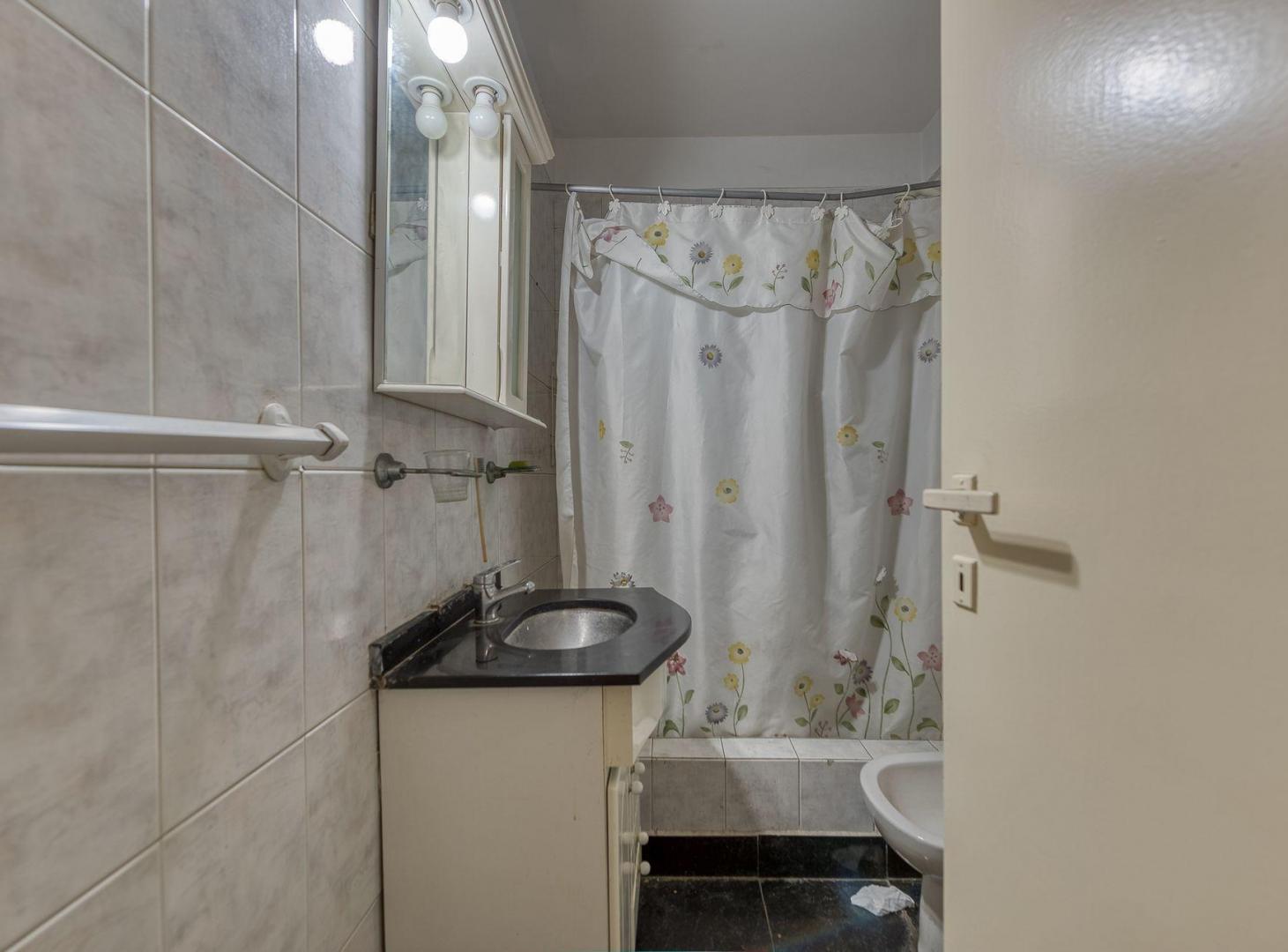 Foto de VENTA DEPARTAMENTO 3 AMB EN SAN CRISTOBAL, imagen 3