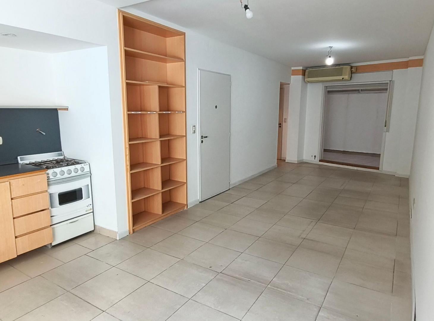 Foto de Amplio monoambiente con patio - Apto Profesional, imagen 4