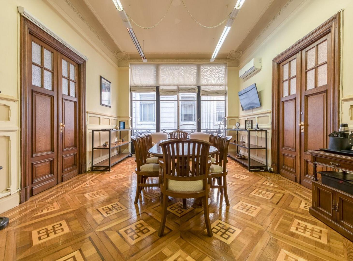 Foto de VENTA OFICINA DE ESTILO EN GALERIA ROVERANO, imagen 1