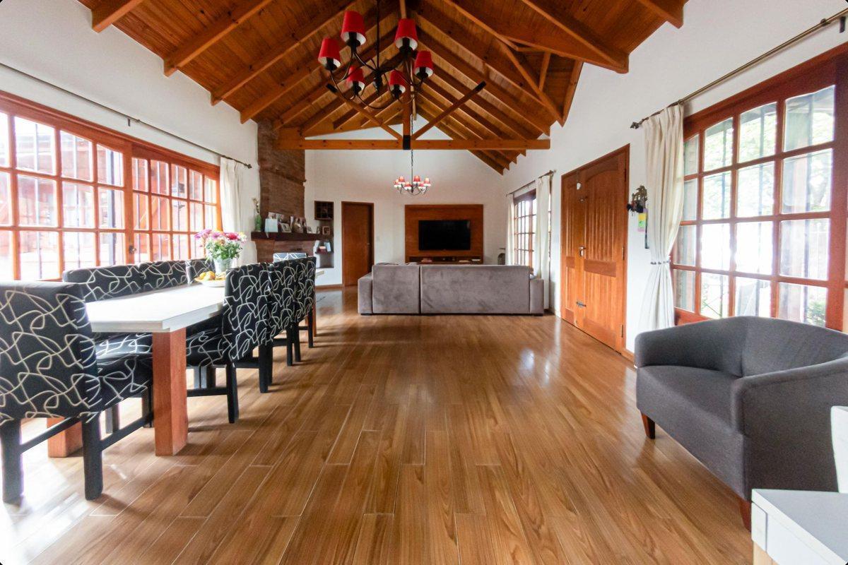 Foto de Chalet Casa Quinta Jardín Pileta Quincho Ranelagh, imagen 4