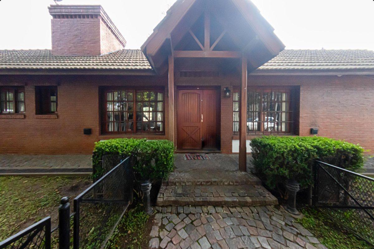 Foto de Chalet Casa Quinta Jardín Pileta Quincho Ranelagh, imagen 1