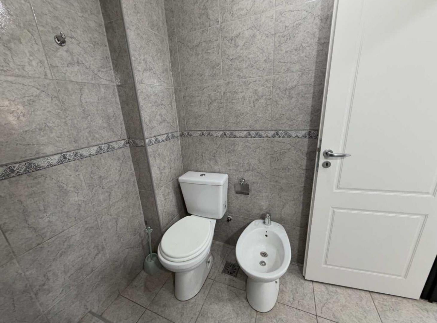 Foto de PH 3 ambientes + local comercial. Sin expensas., imagen 3
