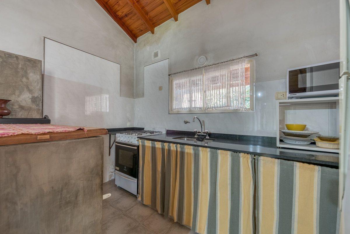 Foto de VENTA CASA EN BLOCK COMPUESTA POR DOS U. BANFIELD, imagen 4