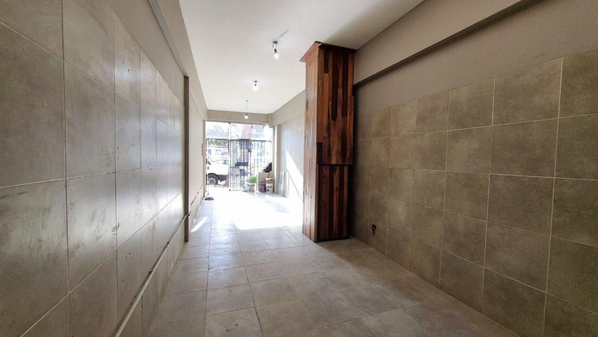 Foto de Local Comercial Belgrano 90 M2, imagen 3