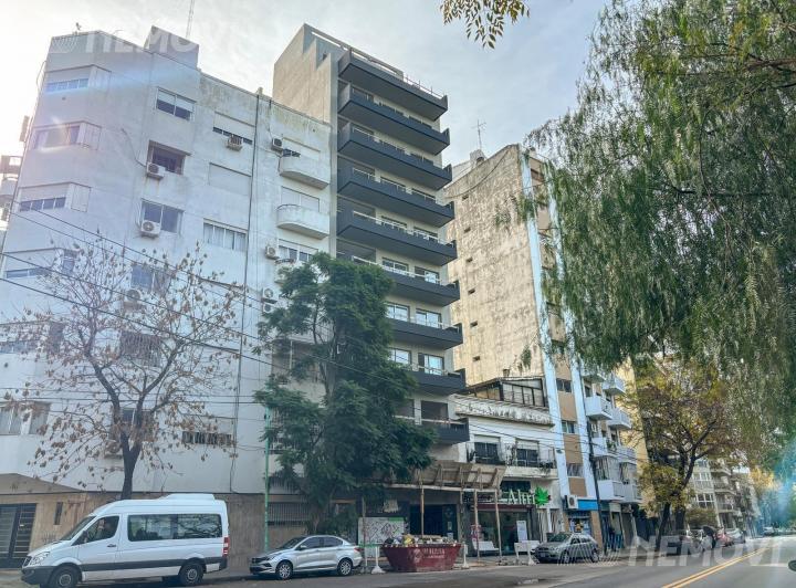 VENTA PARQUE CHACABUCO DEPARTAMENTO  3 AMBIENTES 4