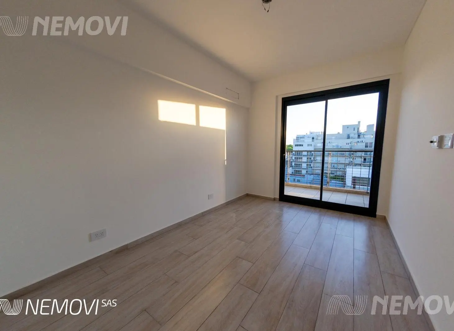 VENTA DEPARTAMENTO  TRES AMBIENTES CON BALCON DEVOTO 4