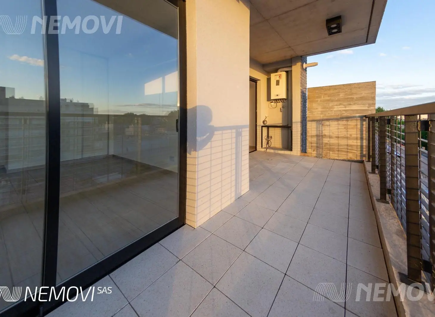 VENTA DEPARTAMENTO  TRES AMBIENTES CON BALCON DEVOTO 4
