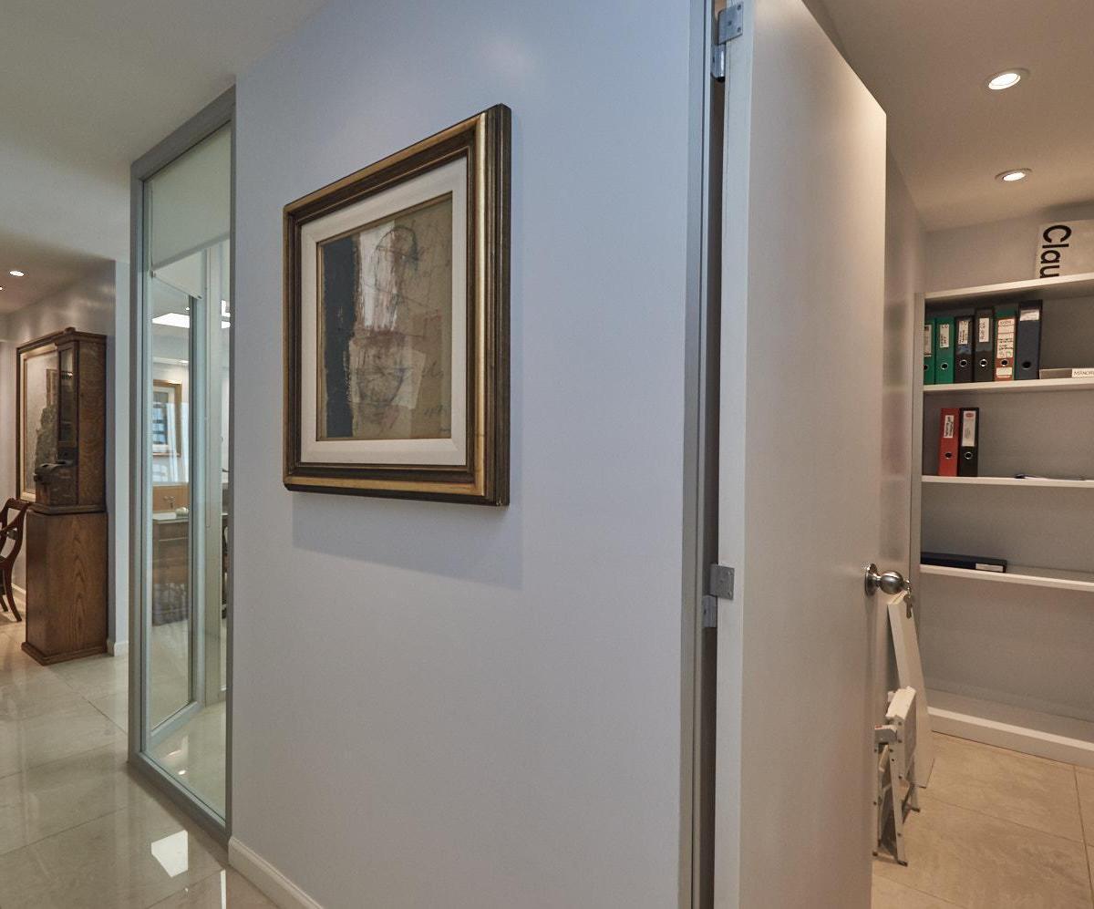 Oficina en Venta en El Buenos Aires Plaza con Cochera Puerto Madero 4