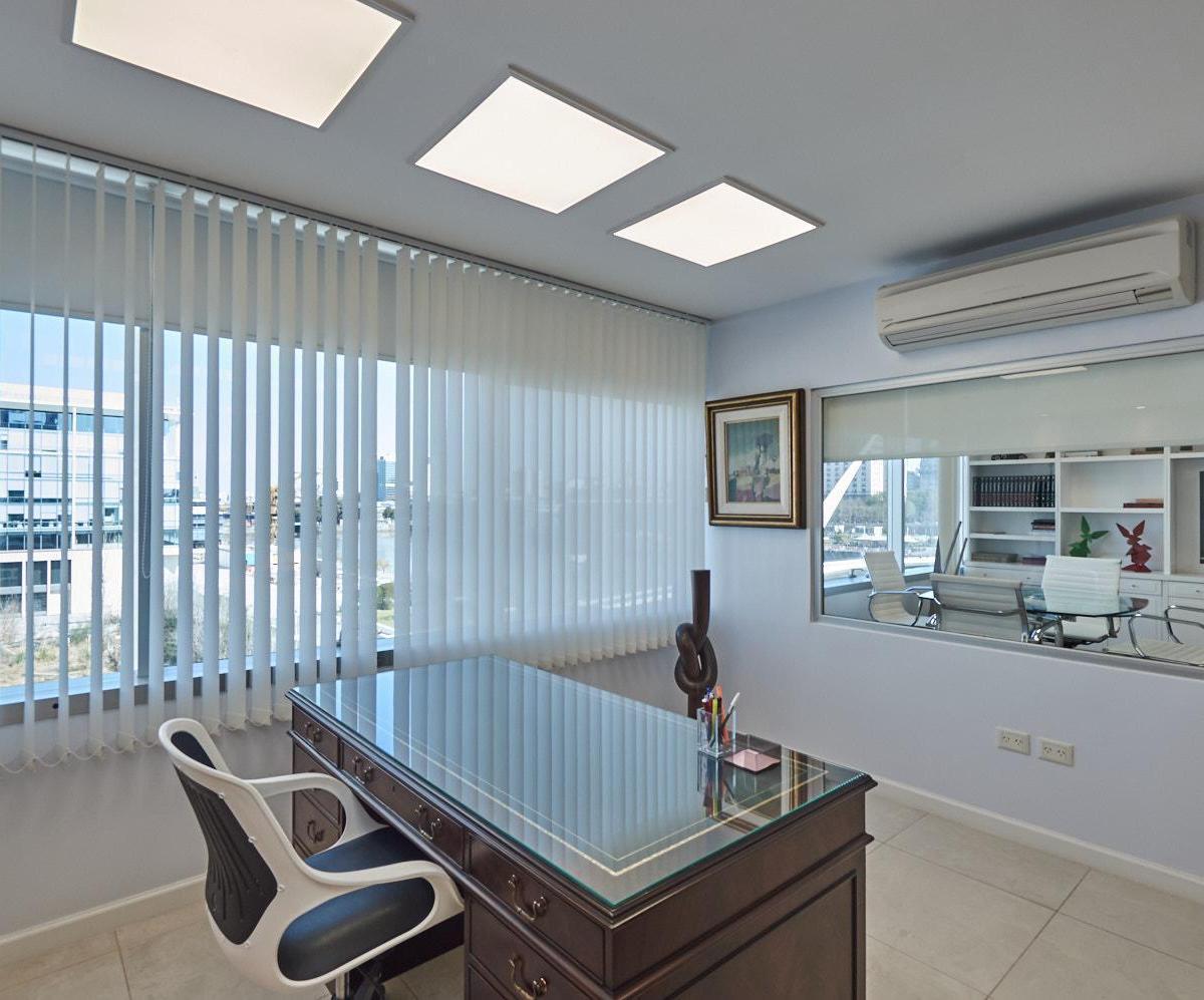 Oficina en Venta en El Buenos Aires Plaza con Cochera Puerto Madero 3