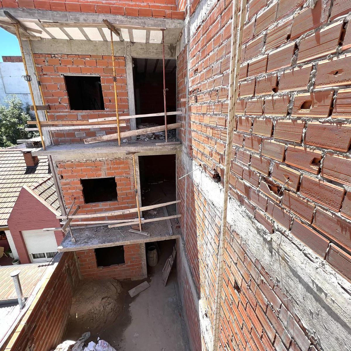 Parque Avellaneda - Construcción Departamentos de 2 Ambientes con Balcón o Patio