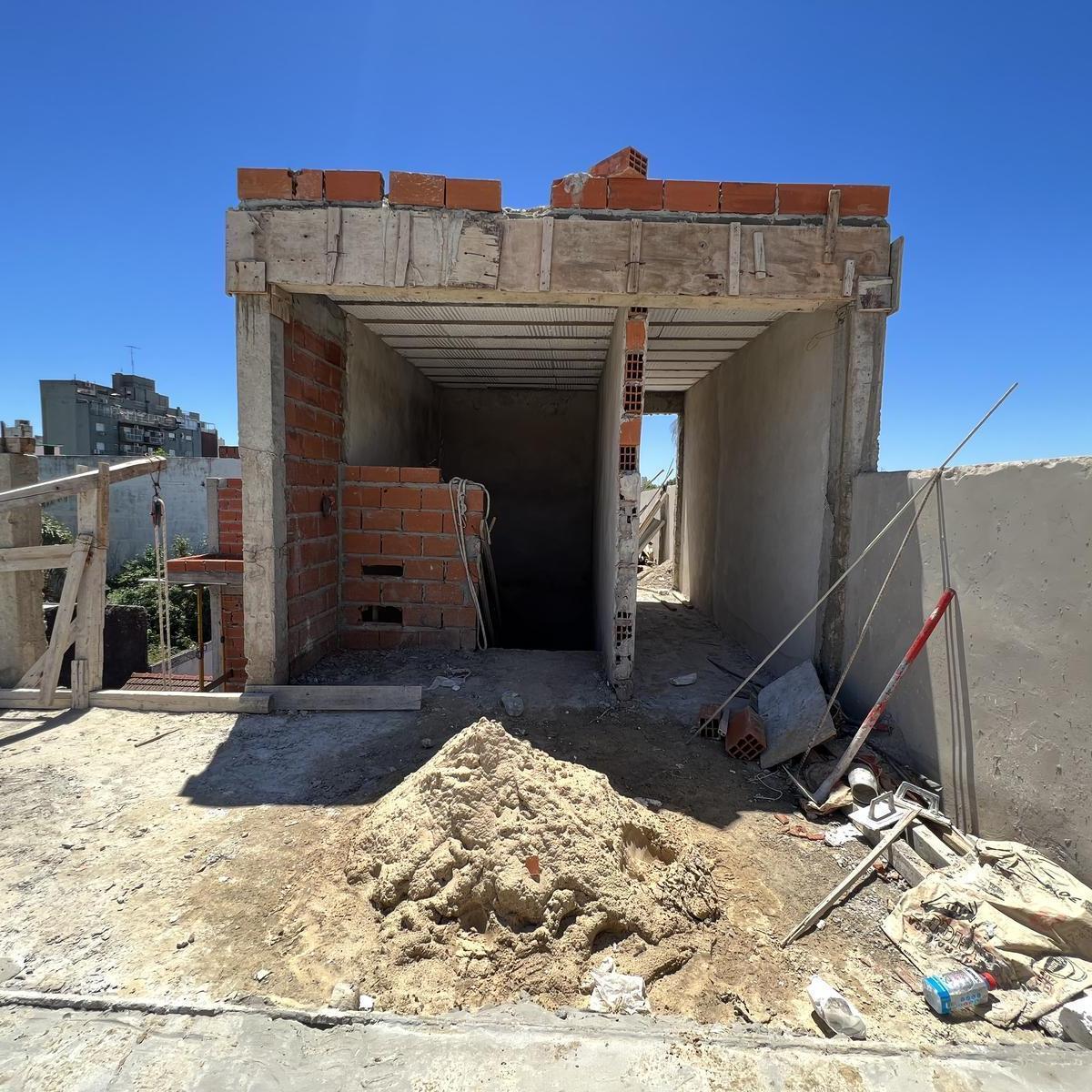Departamentos de 2 Ambientes con Balcón o Patio Parque Avellaneda 5