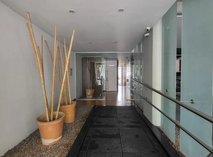 Departamento en venta 3 dormitorios con cochera en Coghlan 2