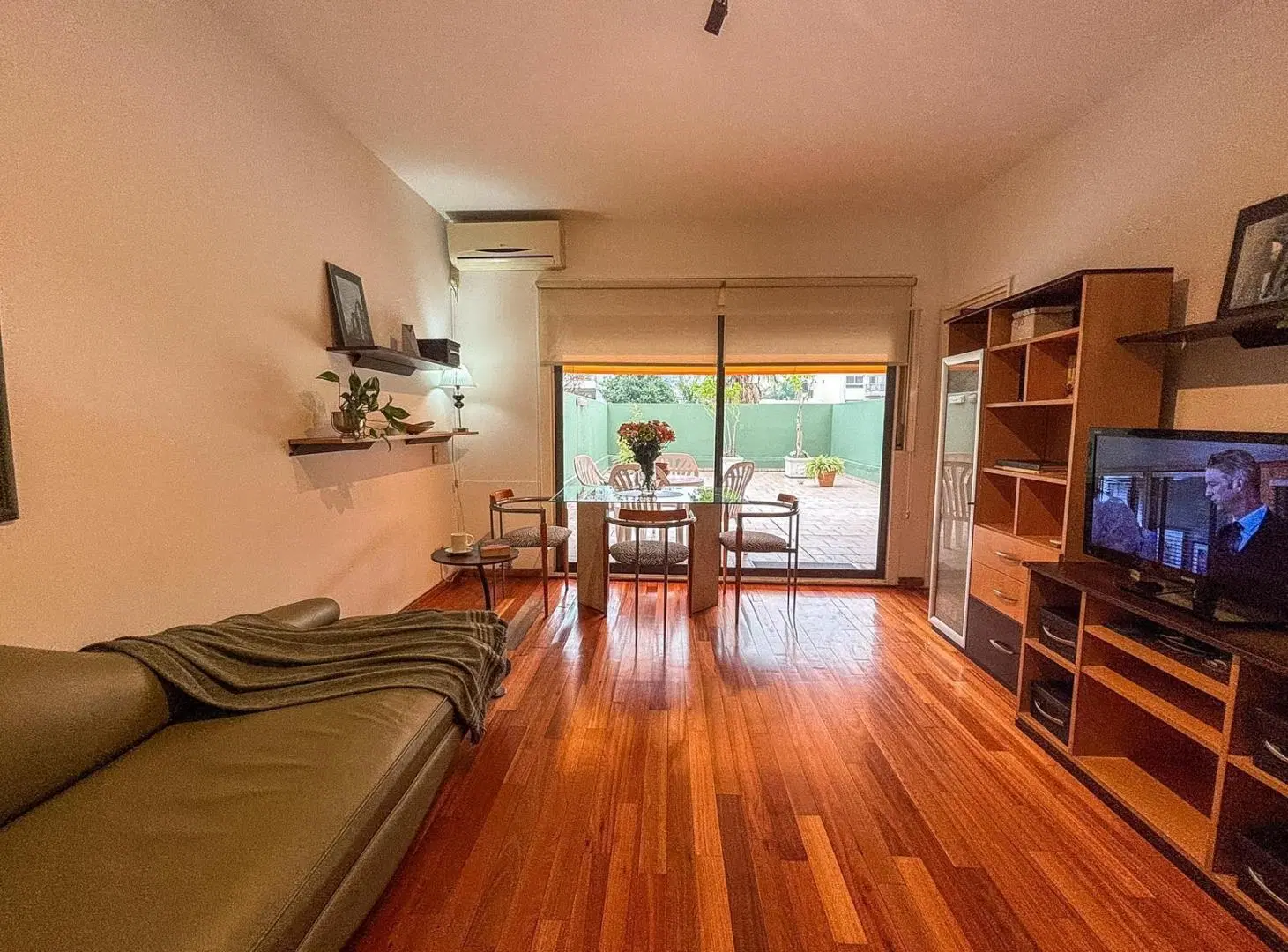 Venta departamento monoambiente con gran terraza propia en Belgrano 3