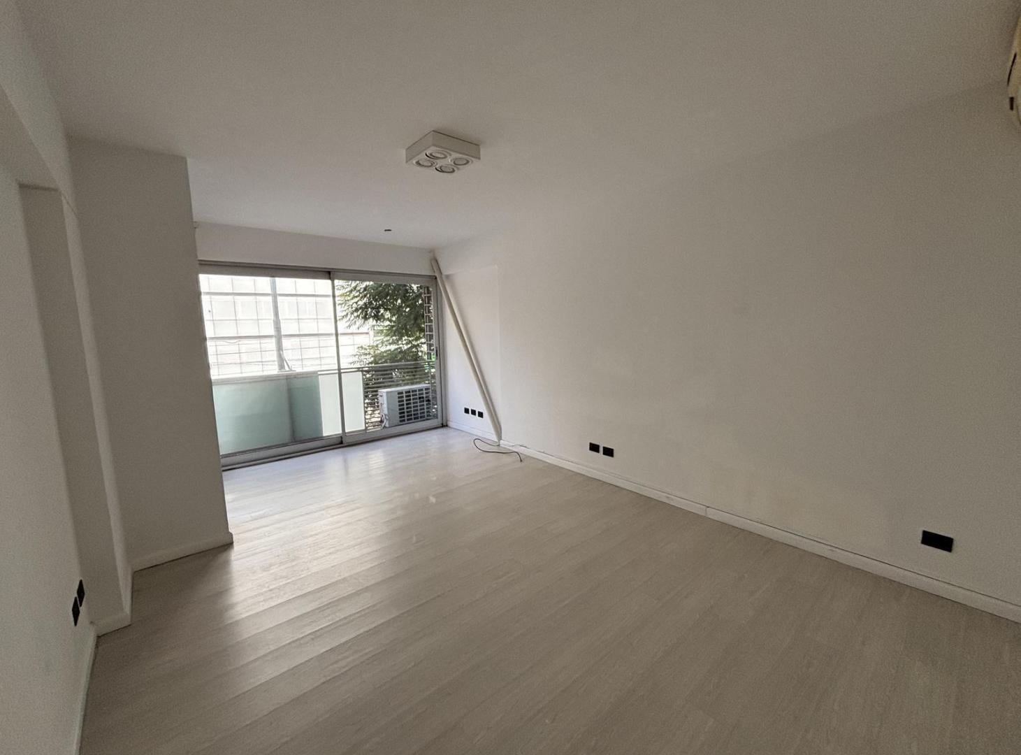Monoambiente en venta Av Libertador y Juramento. Amenities