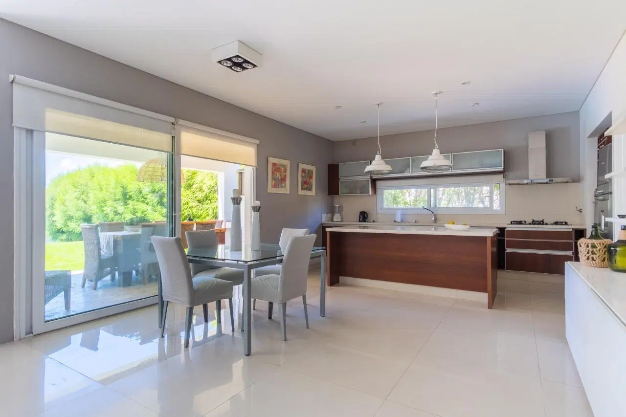 Espectacular casa en alquiler con muebles Nordelta 2