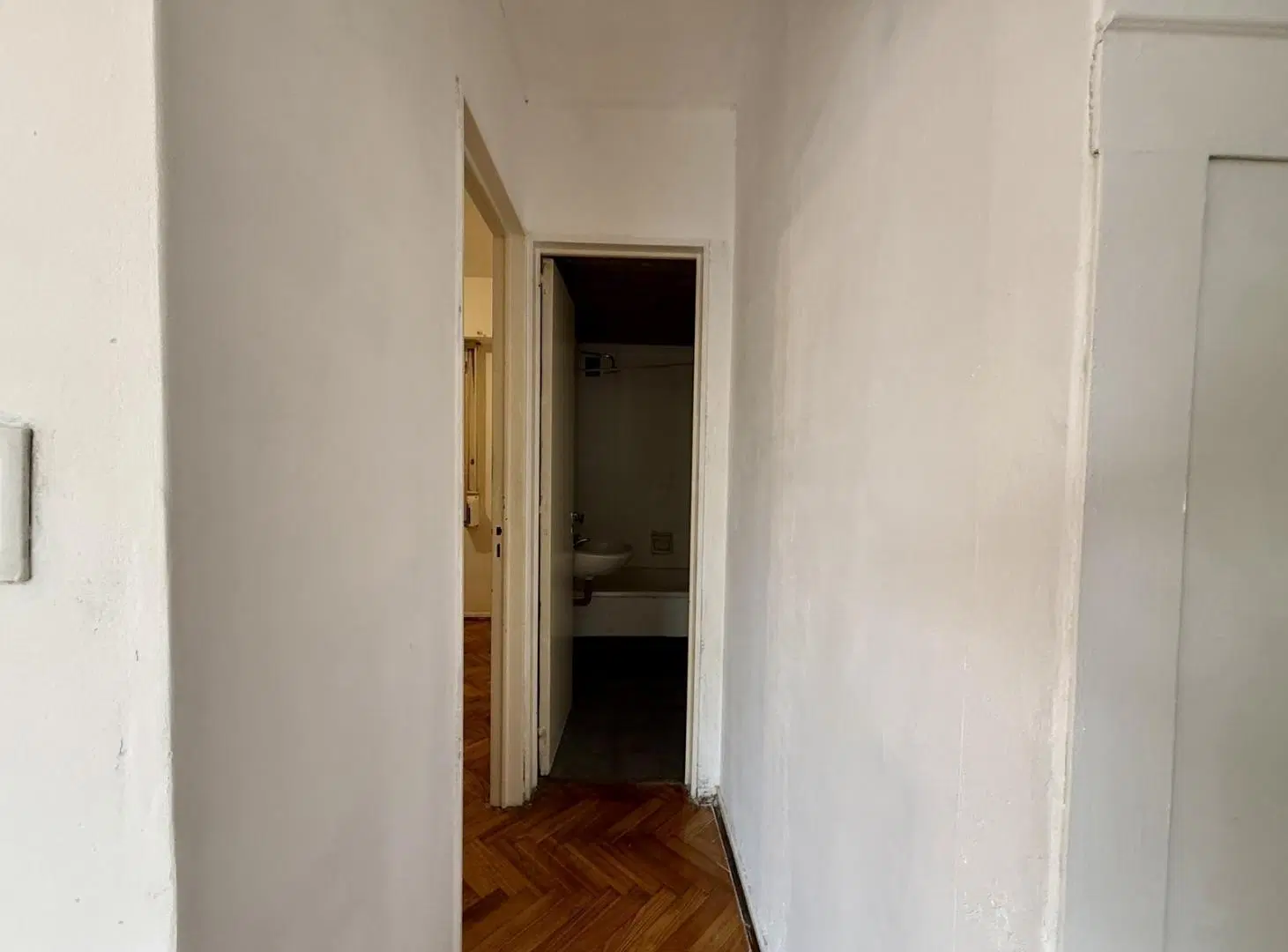 Departamento 2 ambientes Contrafrente Vista Abierta con Balcón 5
