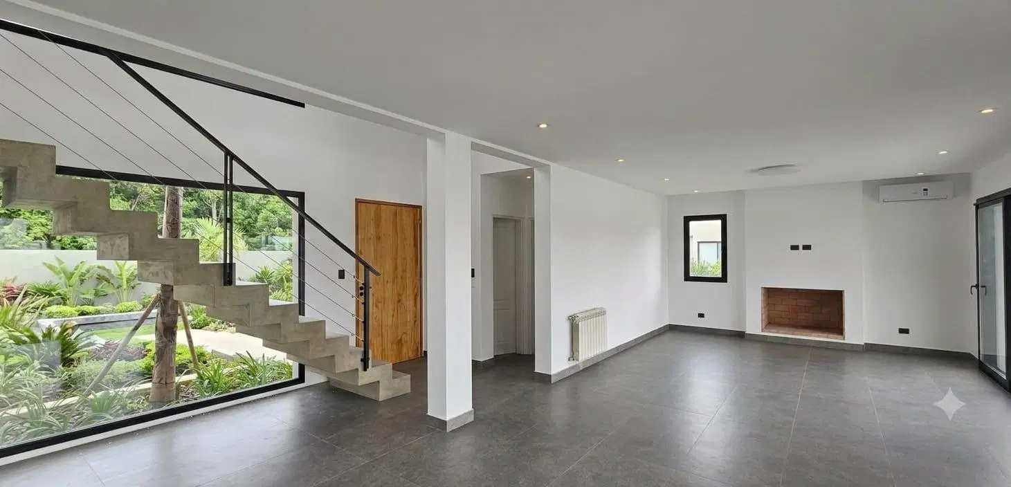 Casa en venta a la laguna Barrio El Naudir 4