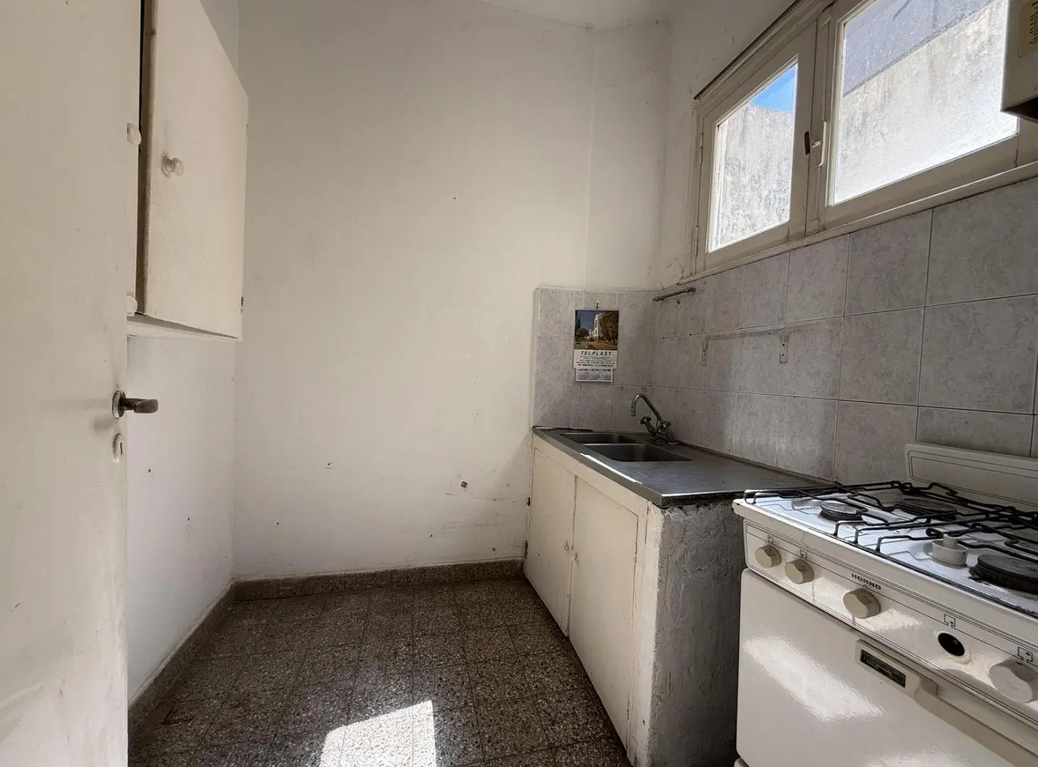 Depto Venta a remodelar 2 amb. Muy luminoso. Gascón y Soler. Palermo 5