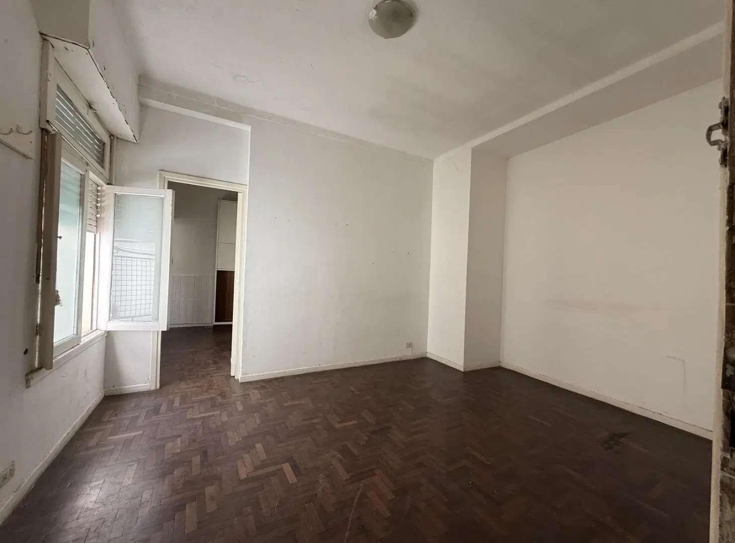 Depto Venta a remodelar 2 amb. Muy luminoso. Gascón y Soler. Palermo 2