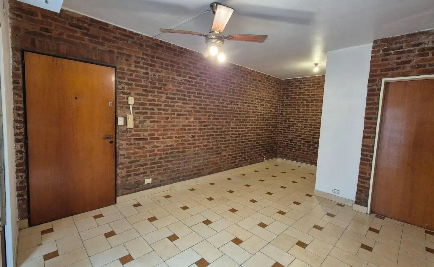 Monoambiente a la venta en Caballito Planta Baja con Patio 2