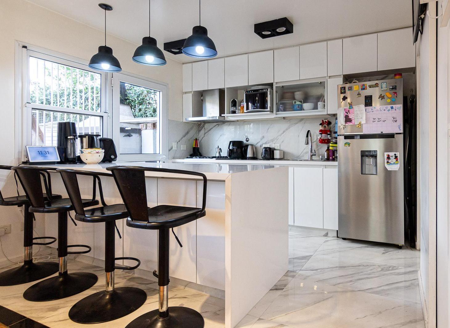 Foto de PH tipo casa en venta - Olivos 3 dormitorios y escritorio, imagen 1