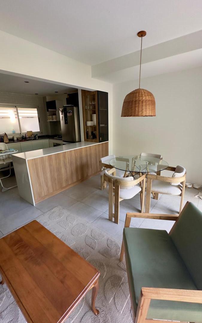 Foto de Triplex en venta en Tigre. Parrilla y jardín. Terrazas al río., imagen 5