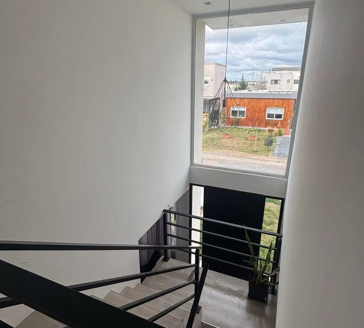 Maravillosa casa en el barrio privado Laguna azul 2