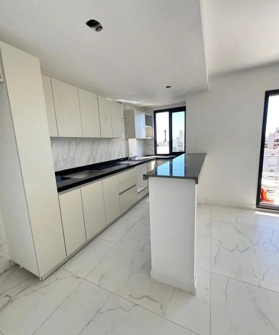 Venta Departamento Con Terraza Privada, 250M2, Lanús. 3