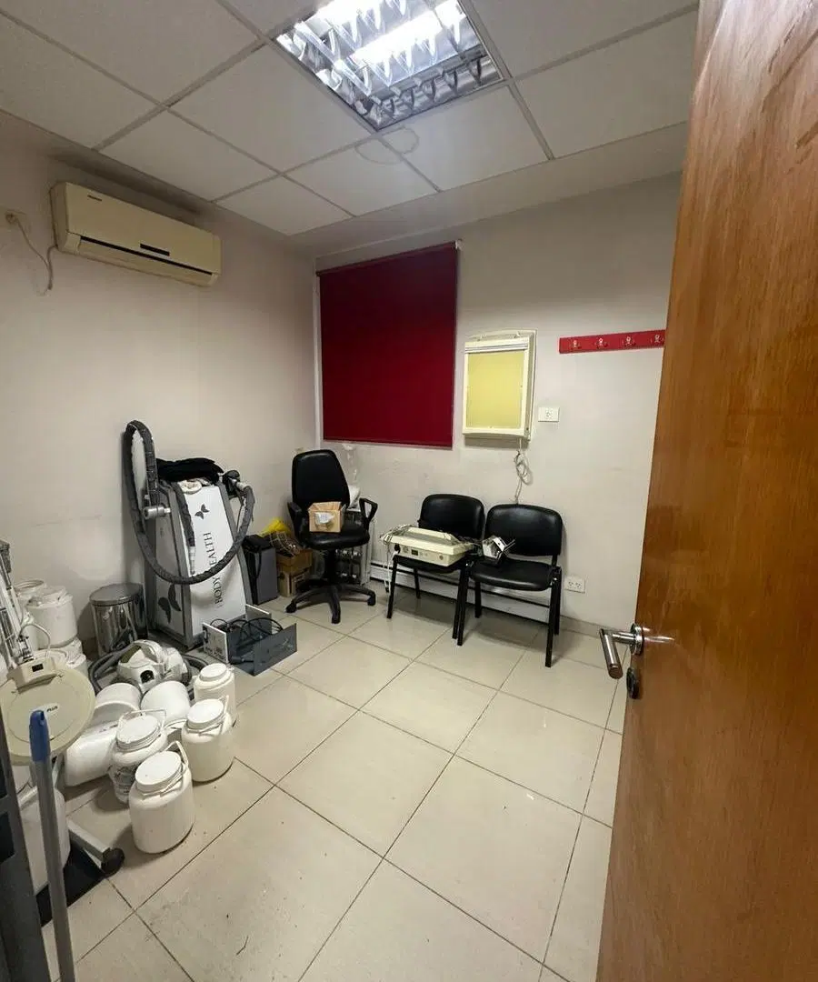 Imponente Edificio Corporativo en Alquiler en Block – Ideal Destino Médico / Administrativo 3