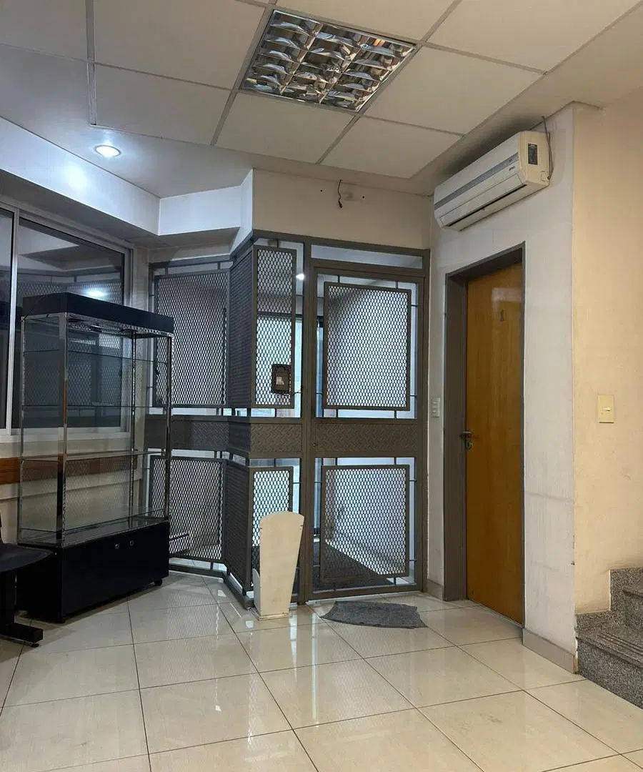 Imponente Edificio Corporativo en Alquiler en Block – Ideal Destino Médico / Administrativo 5