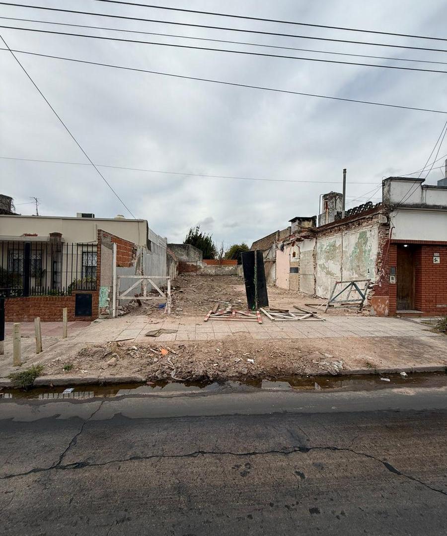 Foto de VENTA TERRENO 251m2, EN REMEDIOS DE ESCALADA., imagen 4