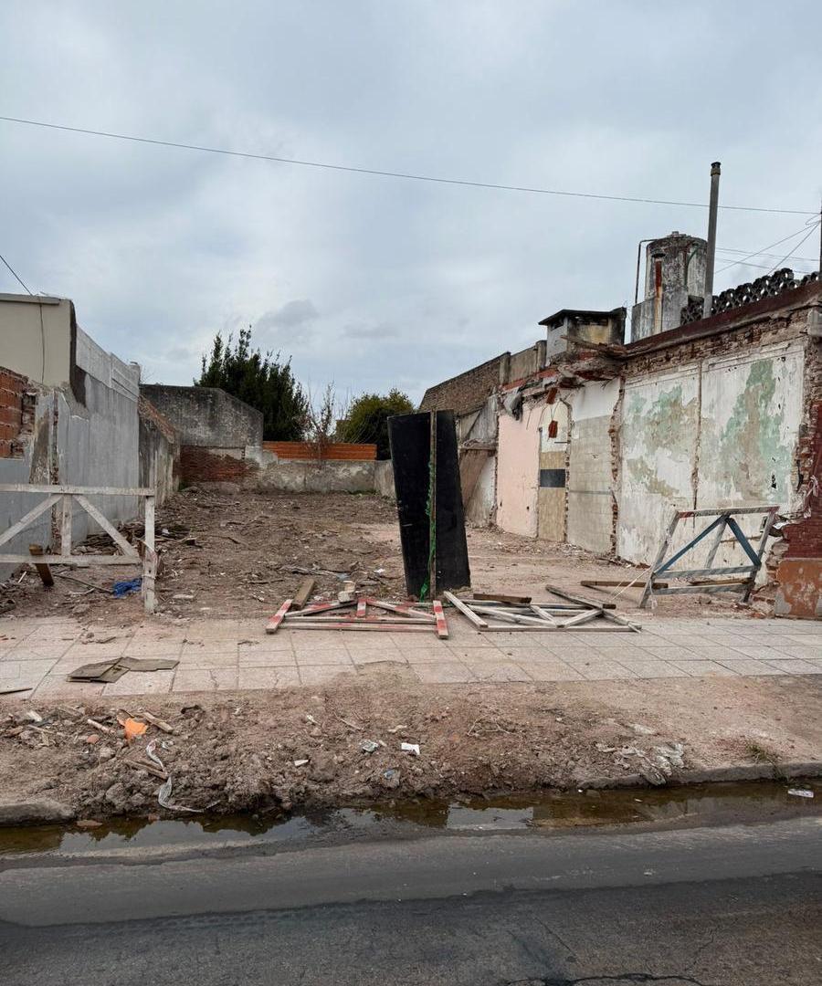 Foto de VENTA TERRENO 251m2, EN REMEDIOS DE ESCALADA., imagen 3