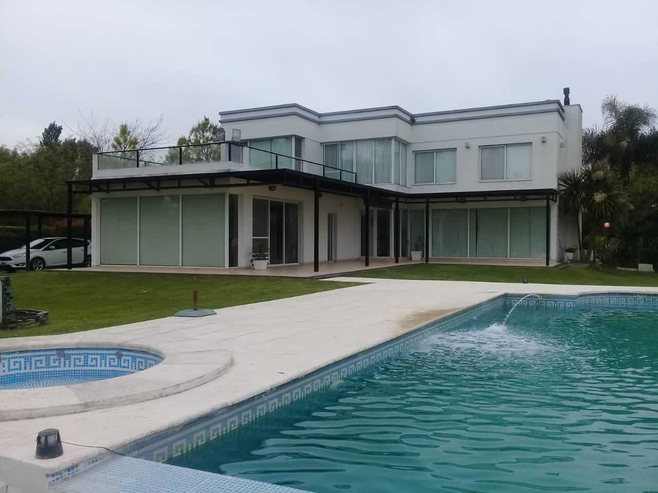 Foto de VENTA CASA 5AMB, QUINCHO Y PILETA. EN POSADAS DE LOS LAGOS, imagen 2