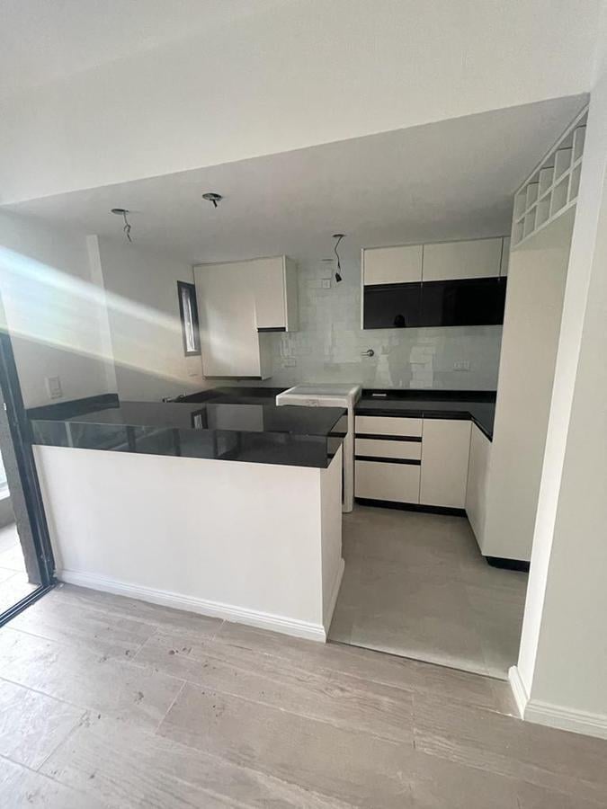 Foto de Alquiler 2 Amb. 55M2 con Cochera. Lanús Oeste., imagen 1
