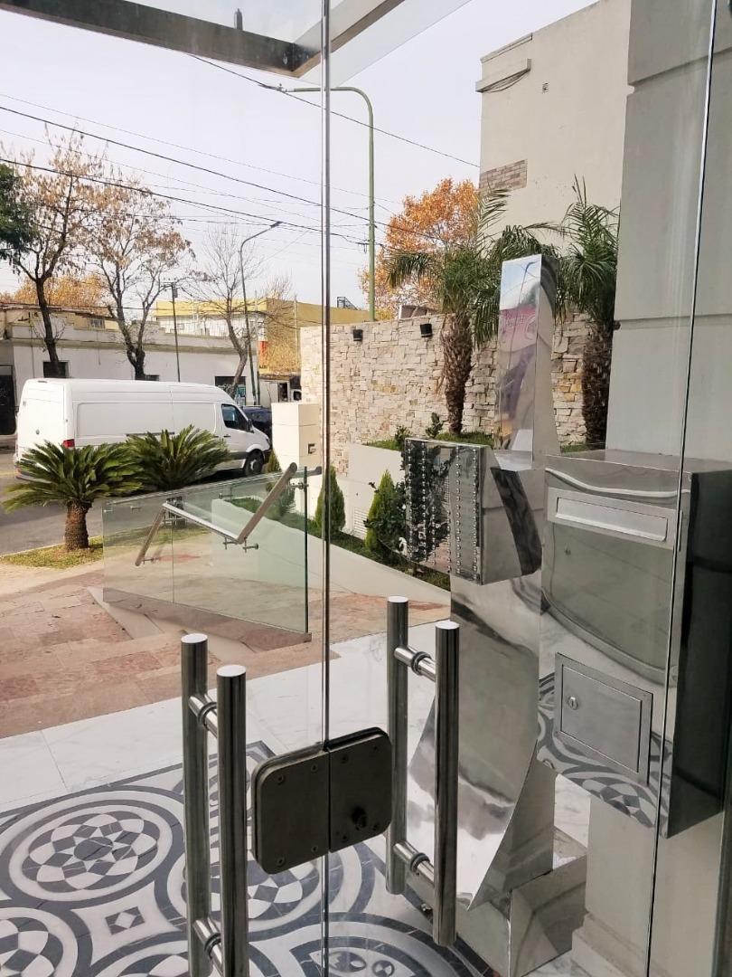 VENTA DPTO 2 AMB CON COCHERA TEMPERLEY