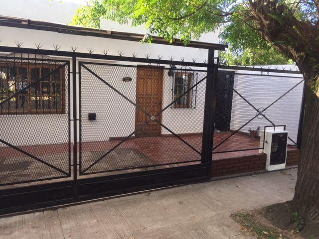 VENTA CASA 4 AMBIENTES LONGCHAMPS APTO CREDITO
