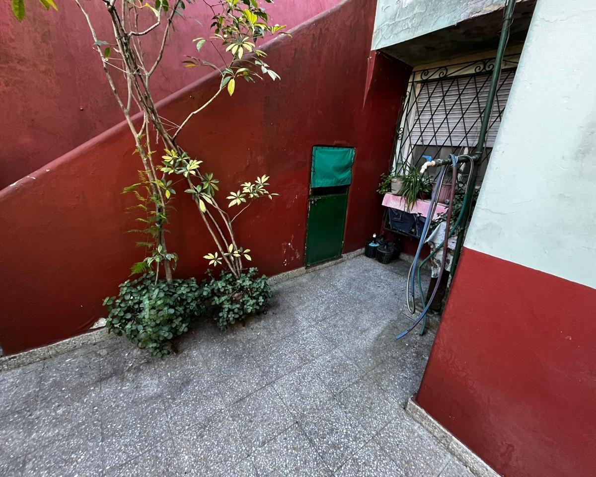 VENTA CASA 3 AMB CON PATIO TERRAZA Y COCHERA CUBIERTA
