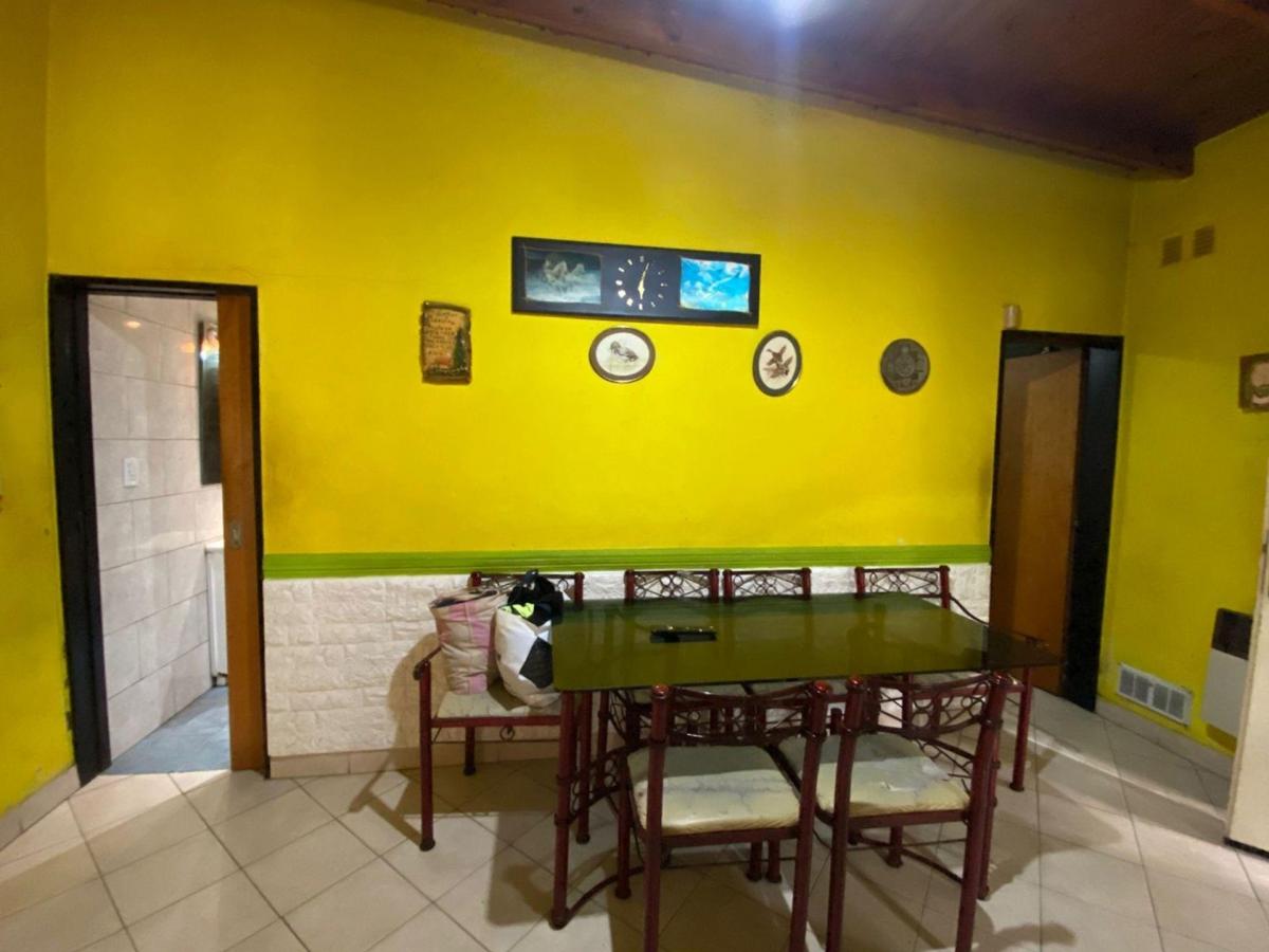 Venta Casa 3 Ambientes en Berazategui con Pileta 1