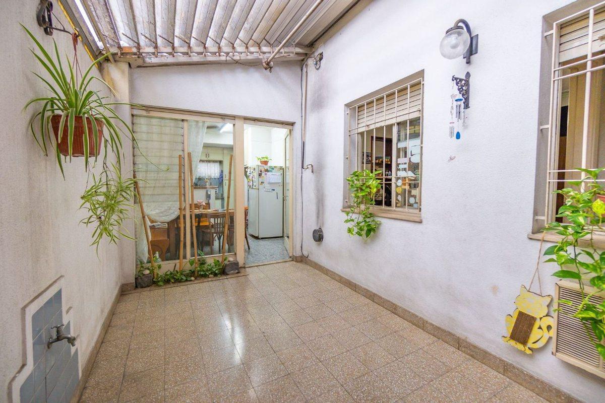 Venta PH 5 Ambientes con Terraza y Cochera 5