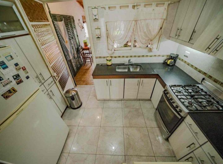Casa 5 ambientes Floresta Ideal Deposito textil 4