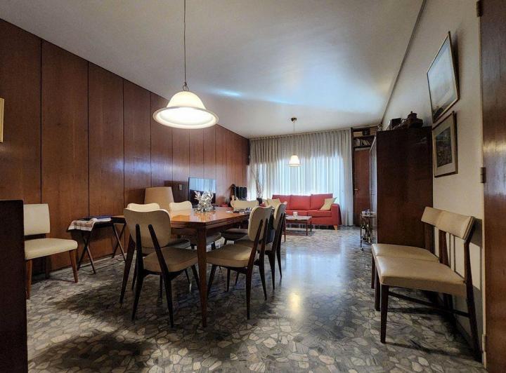 Venta casa para 2 familias  Villa Mitre 1