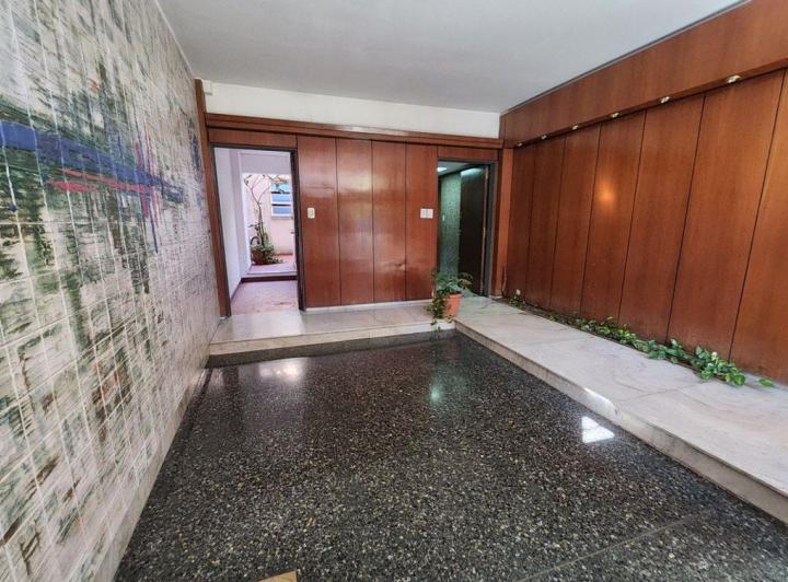 Venta casa para 2 familias  Villa Mitre 4
