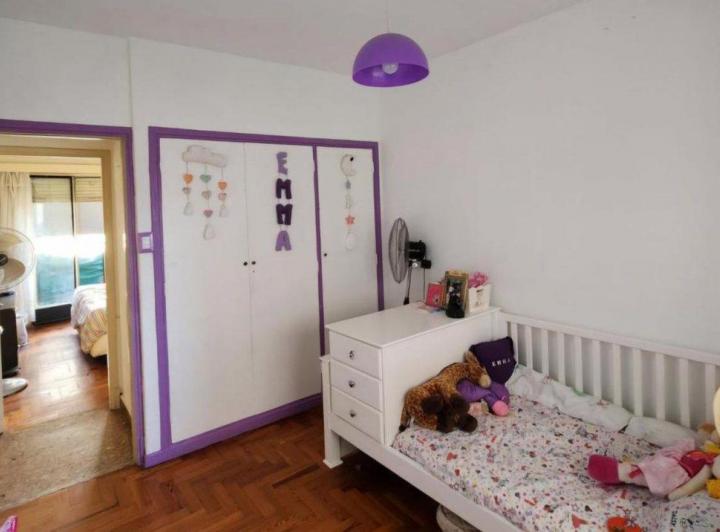 Venta departamento 4 ambientes c/ dep. Floresta 5