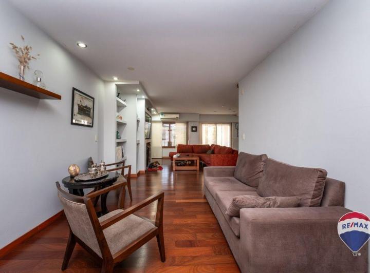 Venta casa 7 ambientes pileta Parque Patricios 5