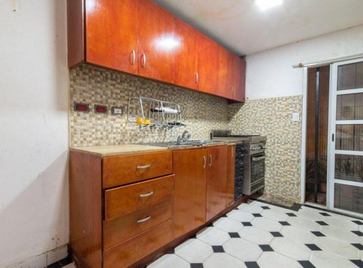 VENTA PH 3 AMBIENTES SAN CRISTOBAL A REFACCIONAR 1