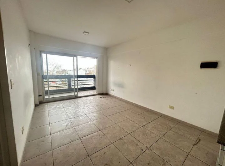 ALQUILER MONOAMBIENTE CON BALCON EN SAN CRISTOBAL 1