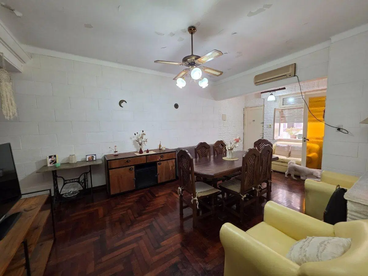 Venta 3 ambientes con dependencia frente Floresta 3